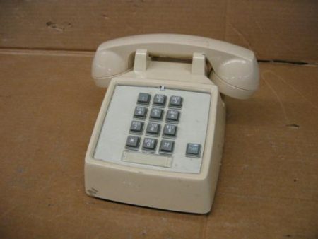 Cortelco 250044-VBA-20FC Beige Tabletop Telephone For Sale